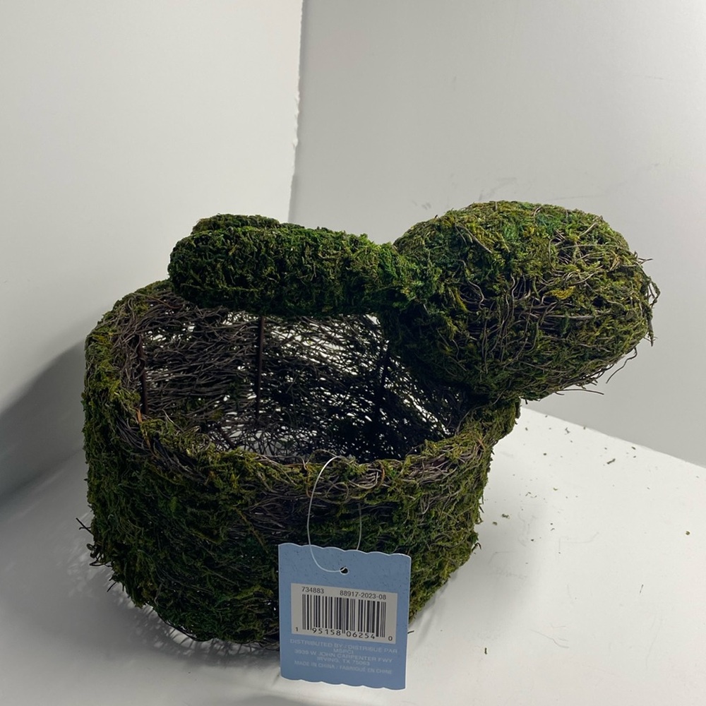 Ashland Moss Bunny Basket for your Easter Decorationing
